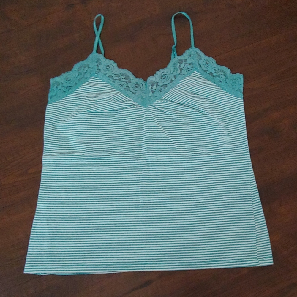 Gently used Old Navy tank top size large